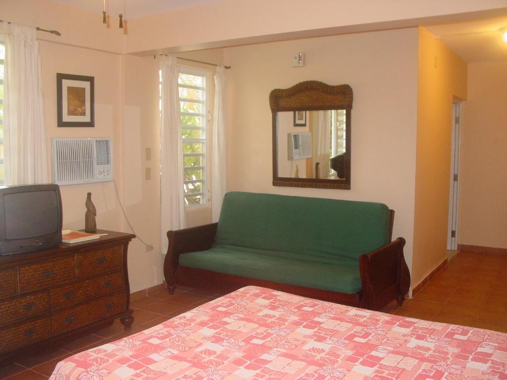 ᐉ DOS ANGELES DEL MAR BED AND BREAKFAST ( RINCON, PUERTO RICO ) REAL PHOTOS  & GREAT DEALS